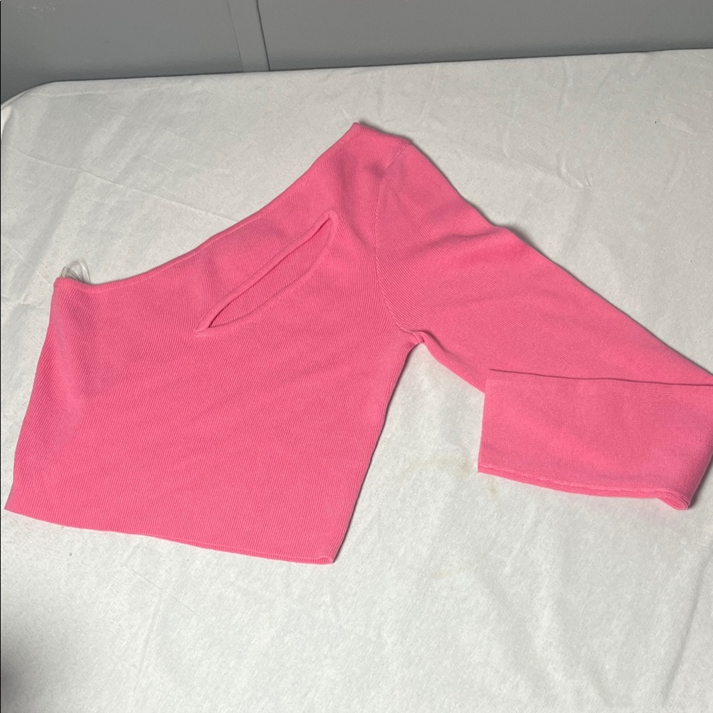 ***$17.00 for 5 items***Better Be Vibrant Pink Crop Top